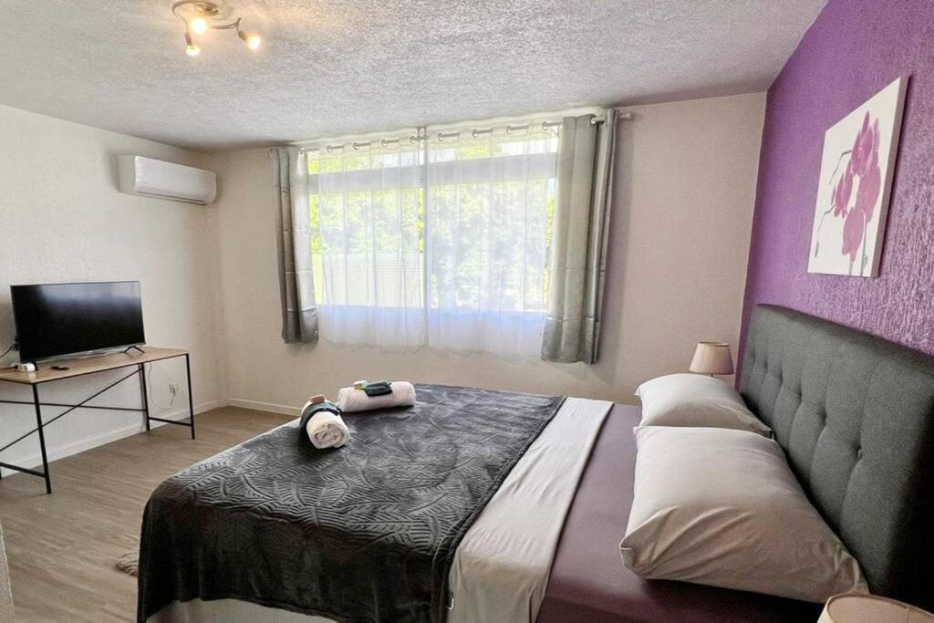 Heipoe Lodge - 6 Min Airport, Wifi, Ac & Parking Papeete  Exterior photo